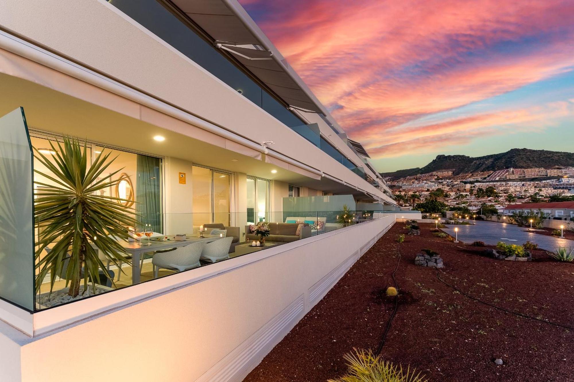 Modern New Apartment Las Terrazas De Costa Adeje. Heated Pool, Big Terrace And Private Parking 외부 사진